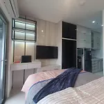 Cozy & Luxe Studio @ The Newton 1